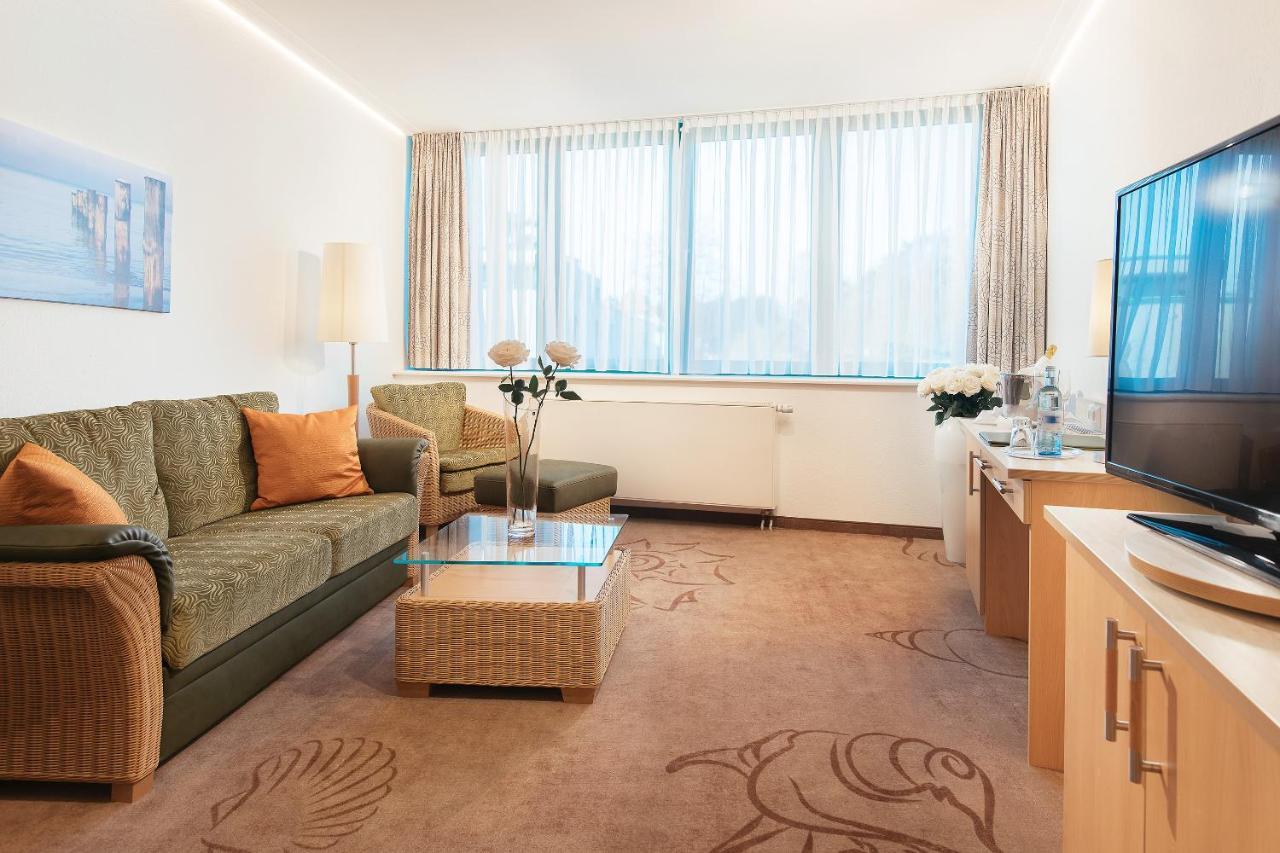 Parkhotel IV Jahreszeiten Ostseebad Kühlungsborn Exteriör bild