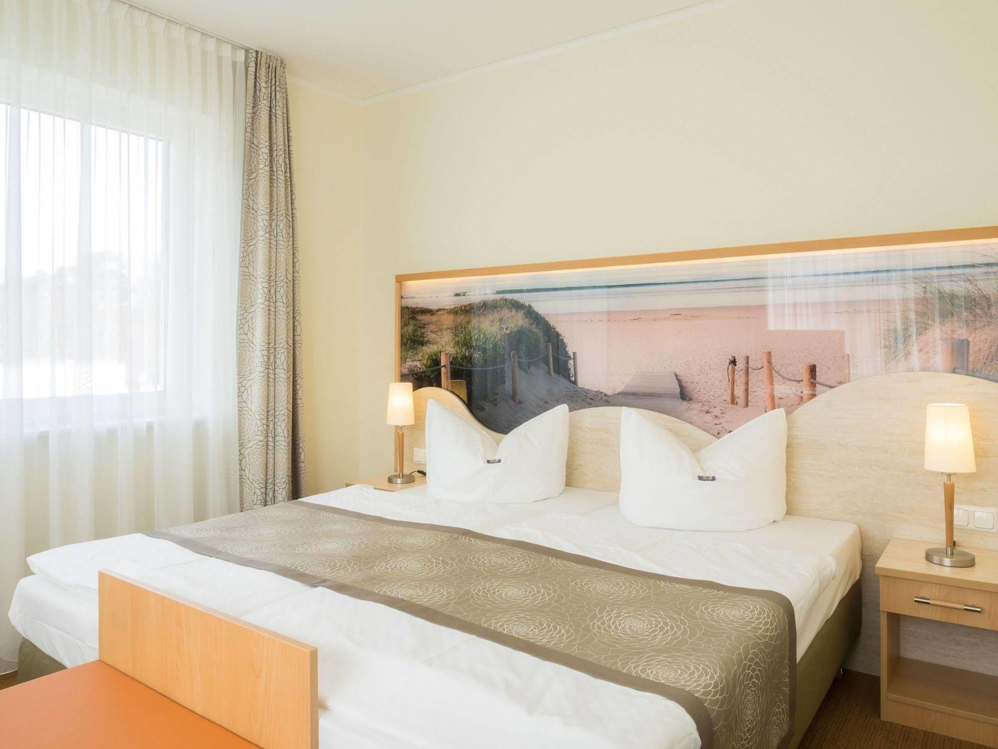 Parkhotel IV Jahreszeiten Ostseebad Kühlungsborn Exteriör bild